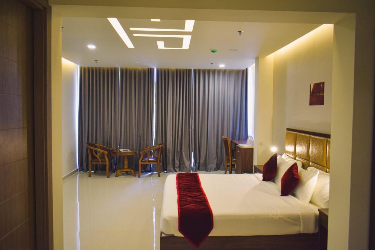 Pearl Palace Attingal Bagian luar foto