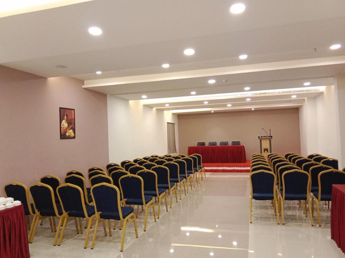 Pearl Palace Attingal Bagian luar foto